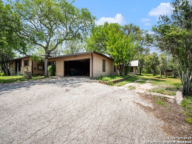 932 Toepperwein Rd – photo 5
