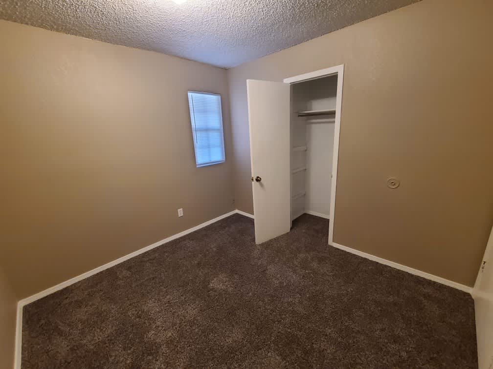 1824 N Kaye Dr – photo 5