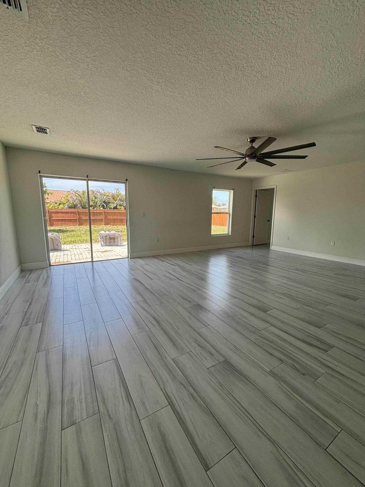 2231 SE MARIPOSA Avenue – photo 2
