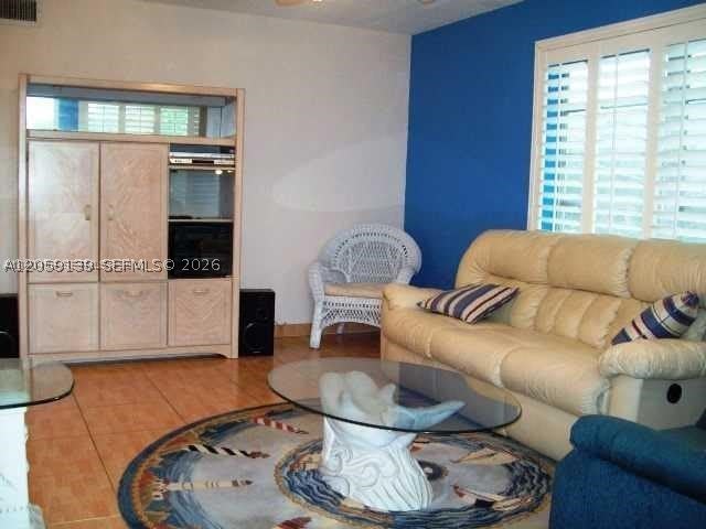 1007 N 19Th Ave – photo 4