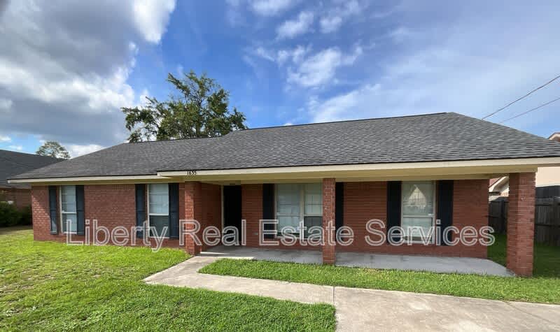 1635 Latham Ct – photo 1
