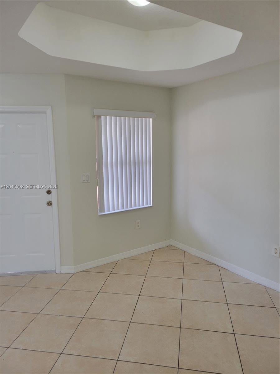 10691 Southwest 6th Street – photo 3