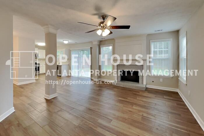 1357 Glenover Way – photo 3