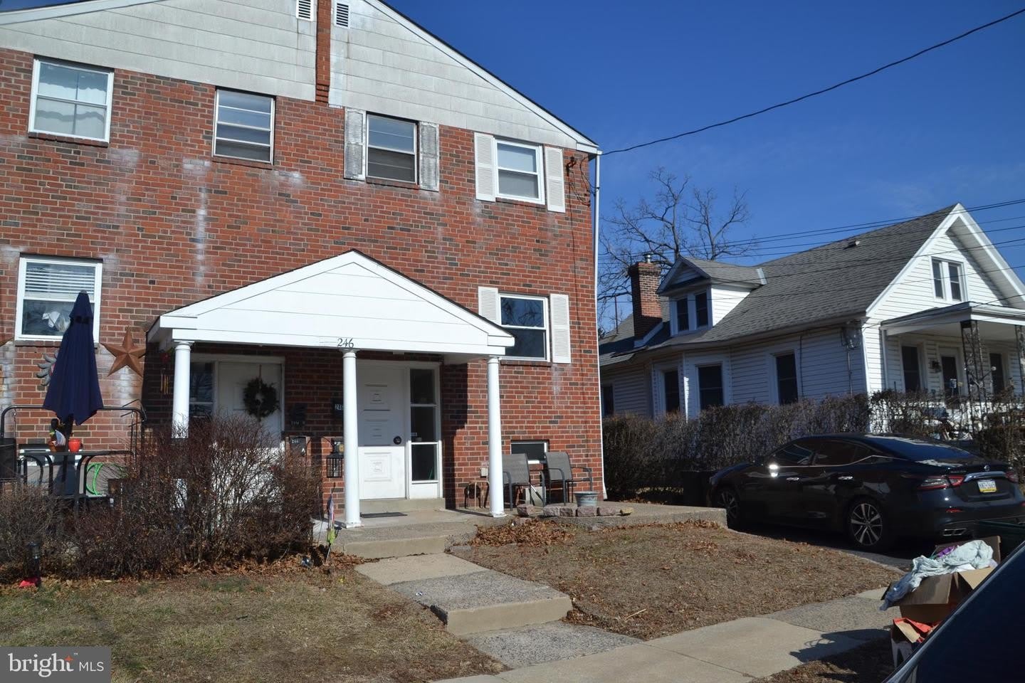 246 Ardmore Ave – photo 1