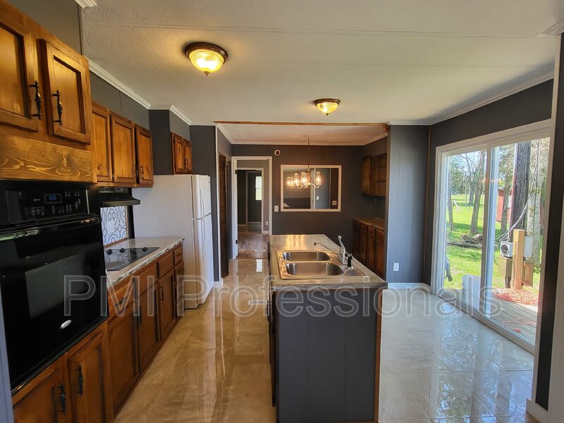 925 Cranor Rd – photo 1