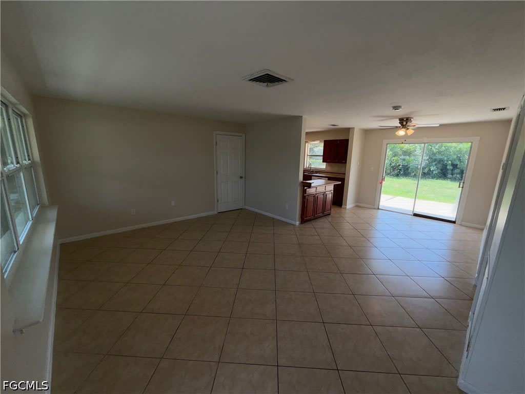 1101 Leeland Heights Boulevard E – photo 4