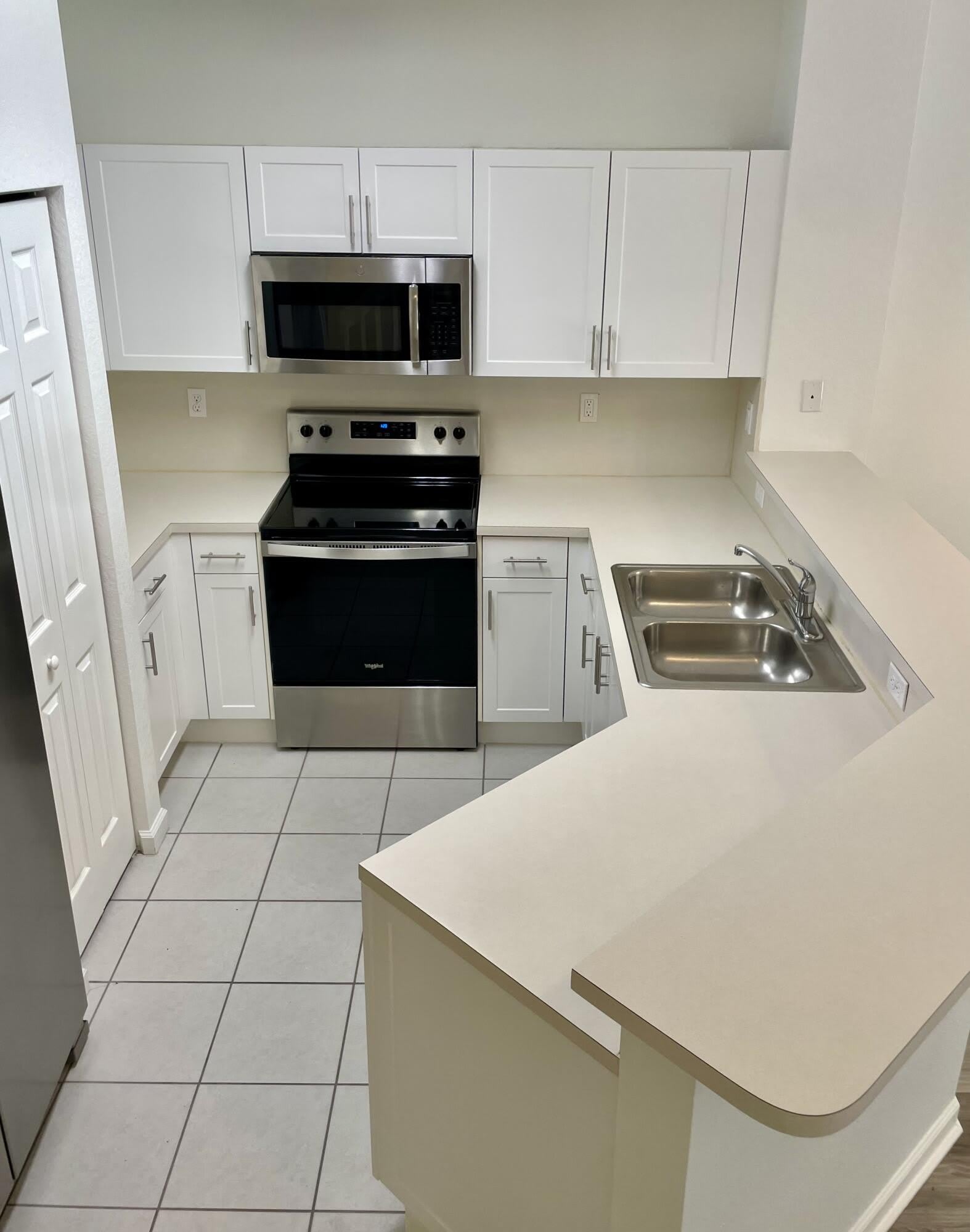 5064 SE Mariner Garden Circle – photo 4