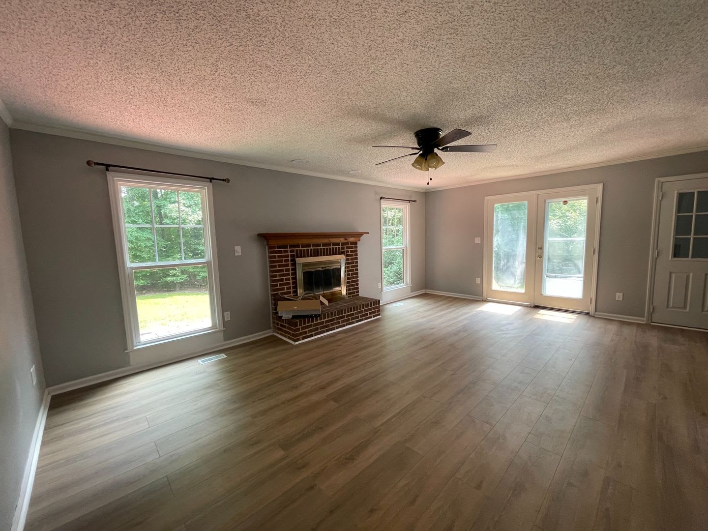Room in 3 Bedroom Home at Newfoundland Ct – photo 4