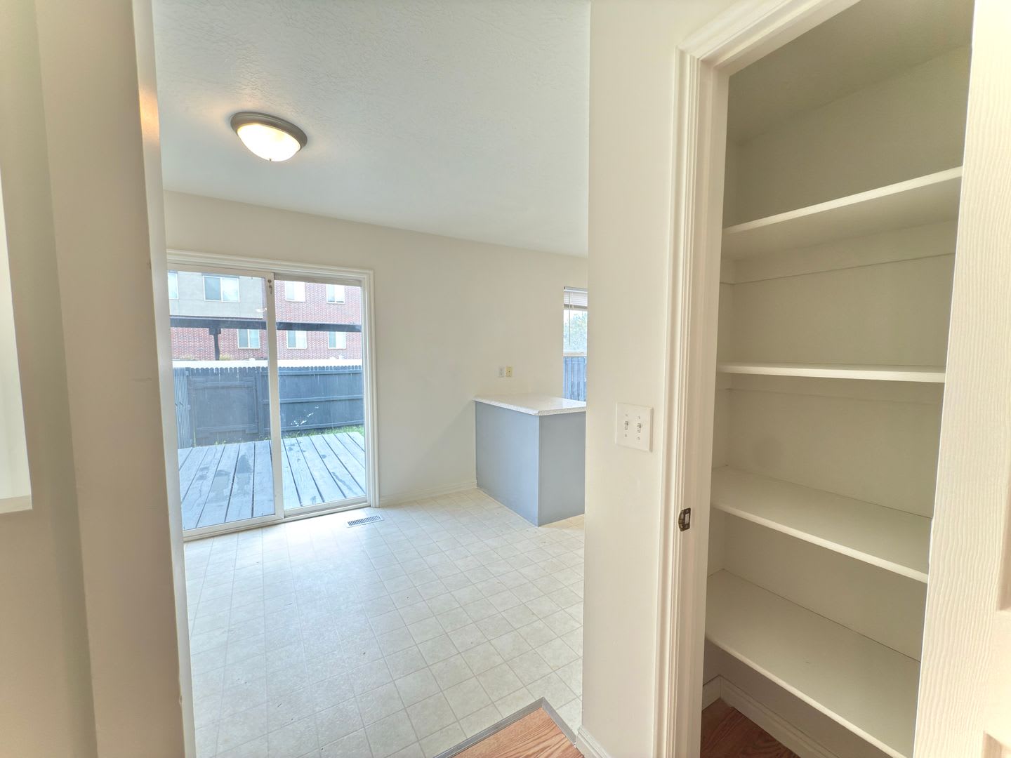 4 Bedroom Clearfield Town Home Available Now – photo 5