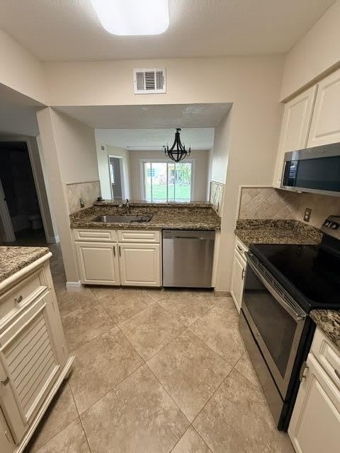 1035 LAKE SHORE Drive – photo 4