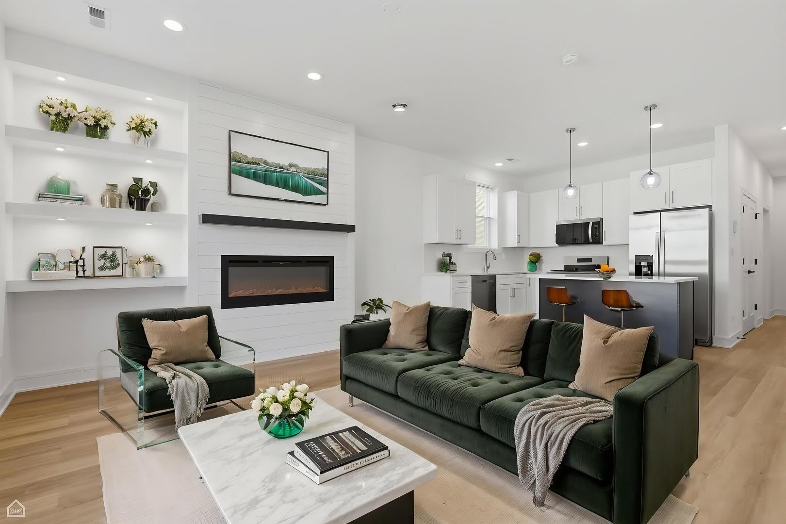 4841 S Prairie Avenue – photo 2