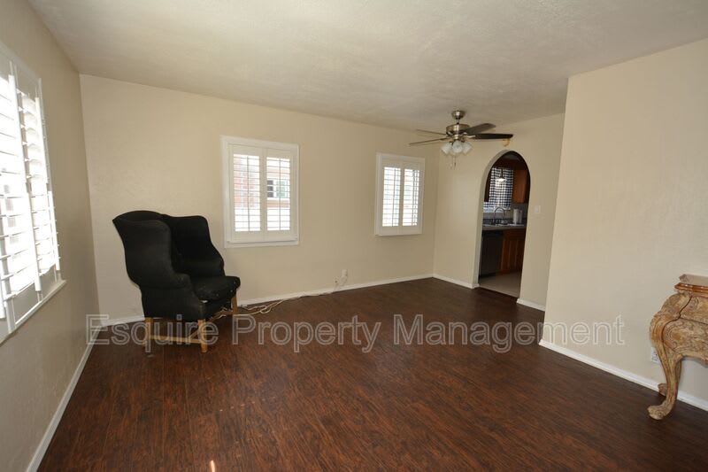 165 WILSON AVE – photo 4