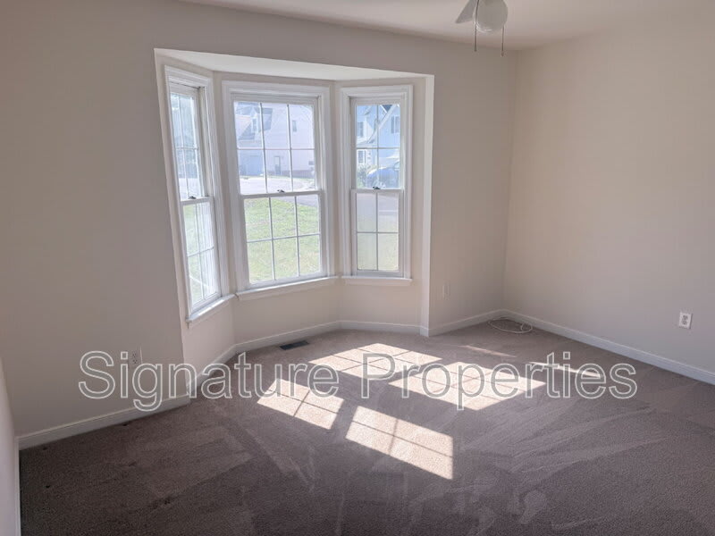 12521 Hillgate Ln – photo 3