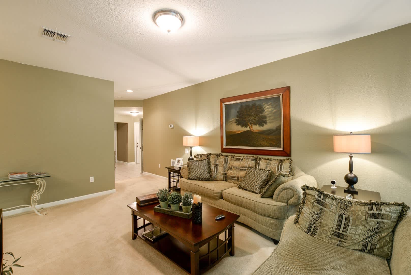 ADORABLE 2 Bed 2 Bath Townhome with Office For Rent in Sanford, FL! – photo 2