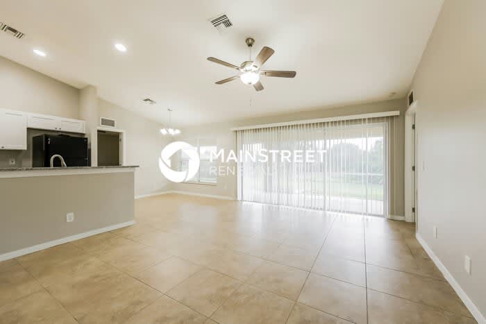 2519 75th Street West – photo 2