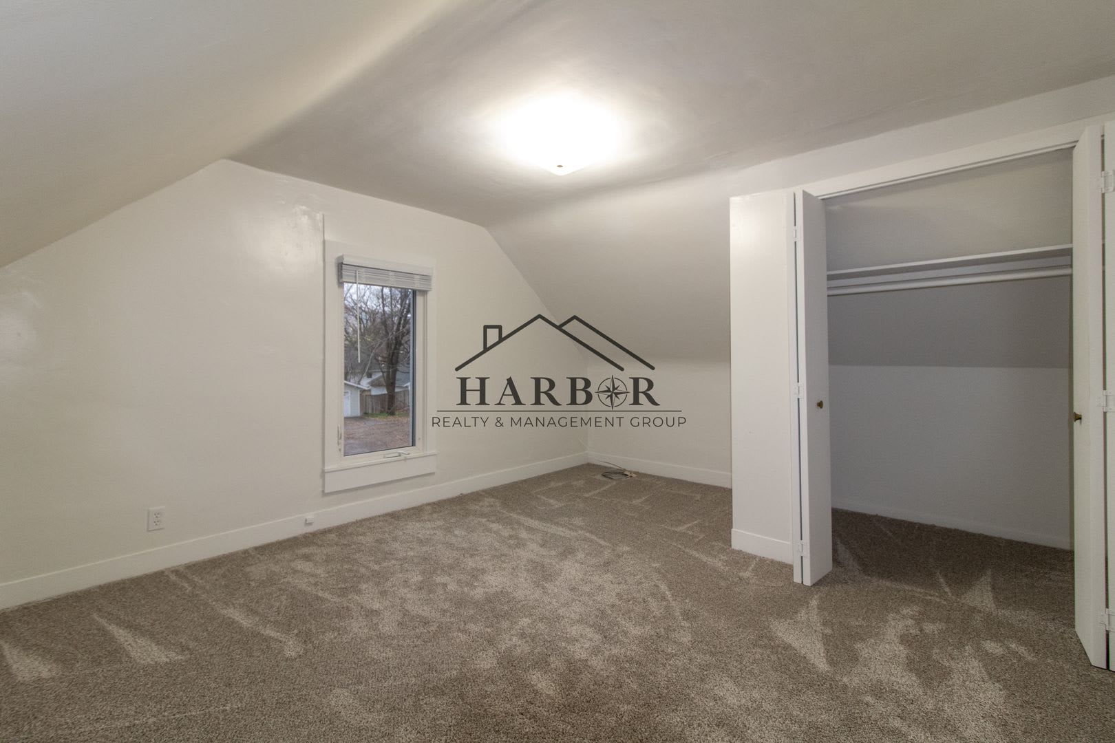224 9th Ave NW – photo 5