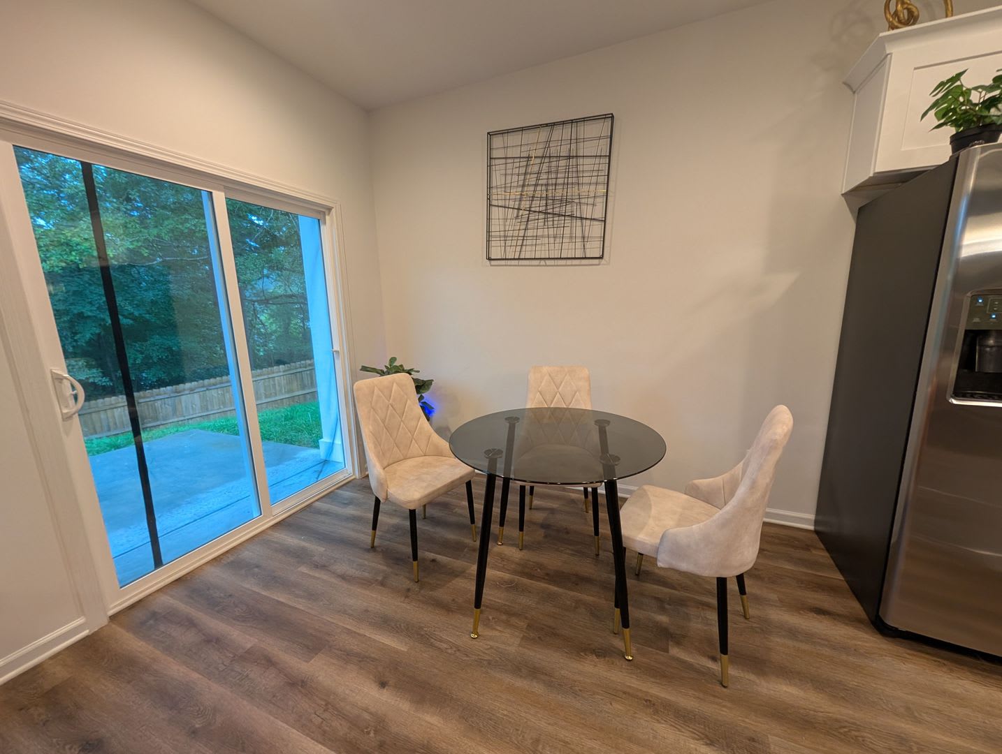 Room in 3 Bedroom Home at Sullins Rd – photo 5