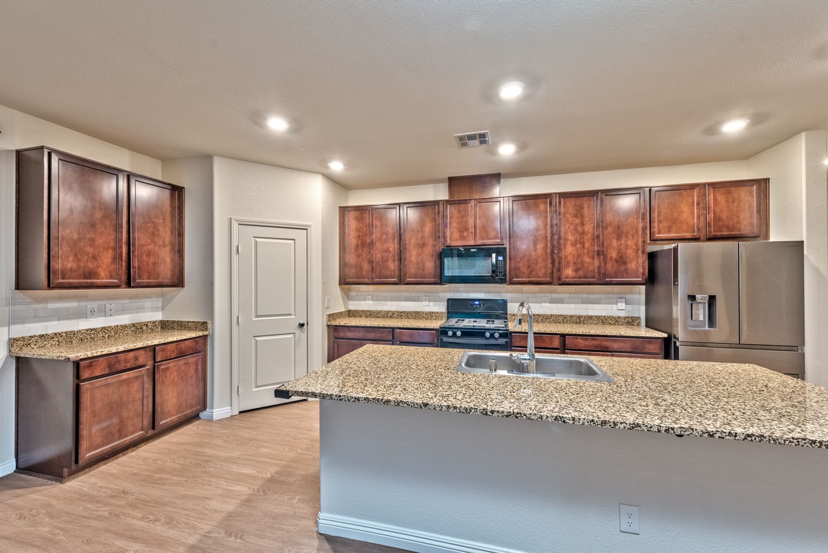863 Elmstone Place Las Vegas Nevada 89138 – photo 4