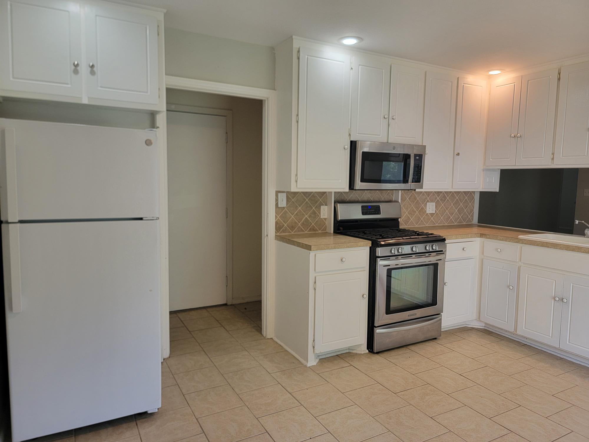 2817 Franklin Drive – photo 4