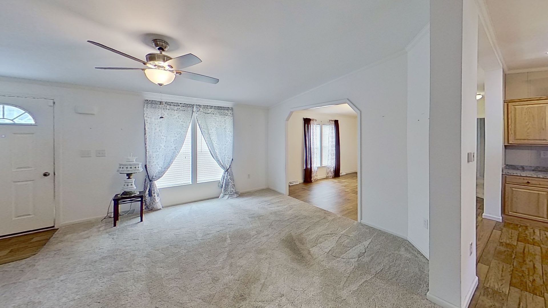 Unique Custom Single Family Home – photo 2