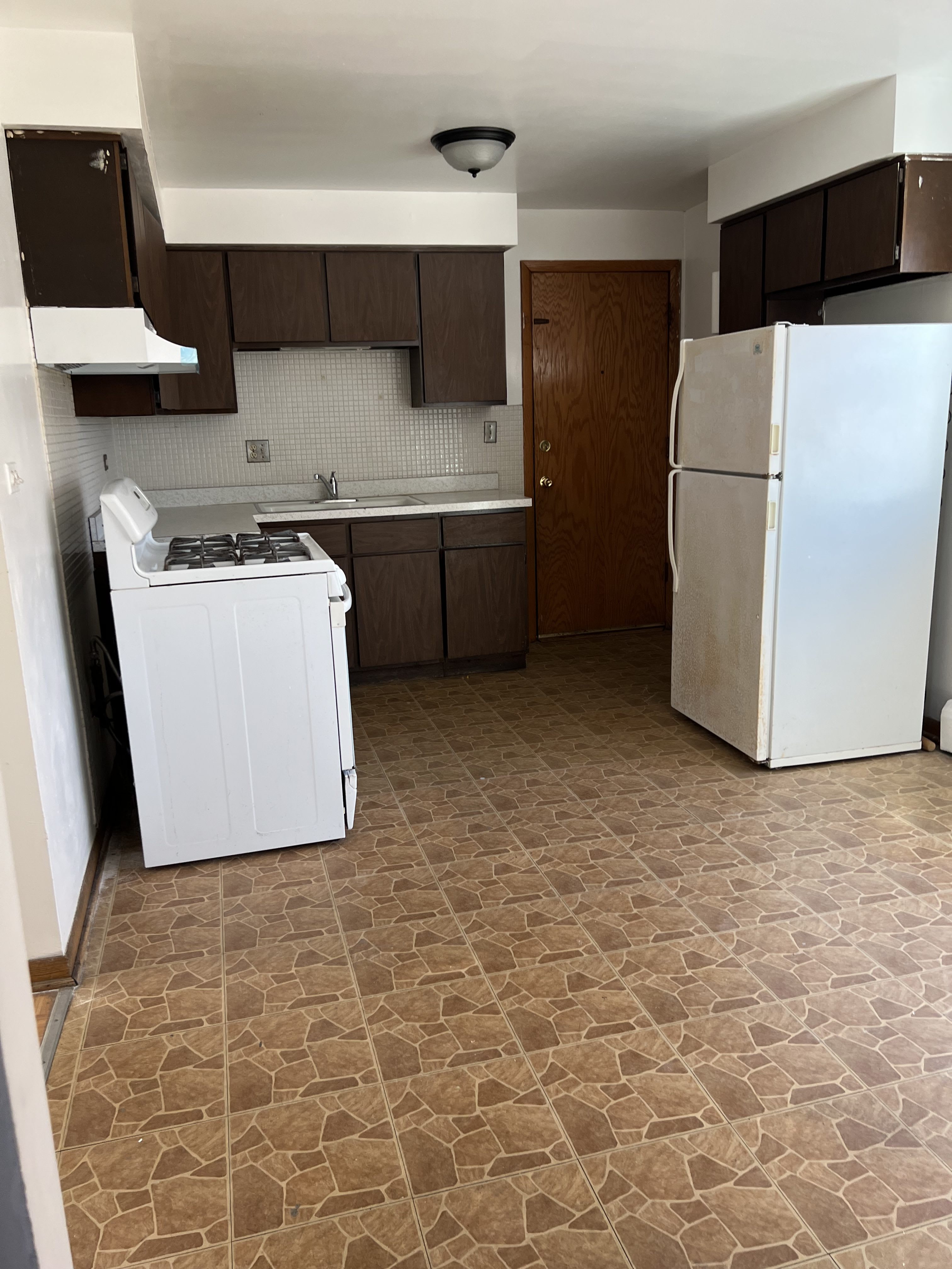 5906 W Diversey Ave – photo 4