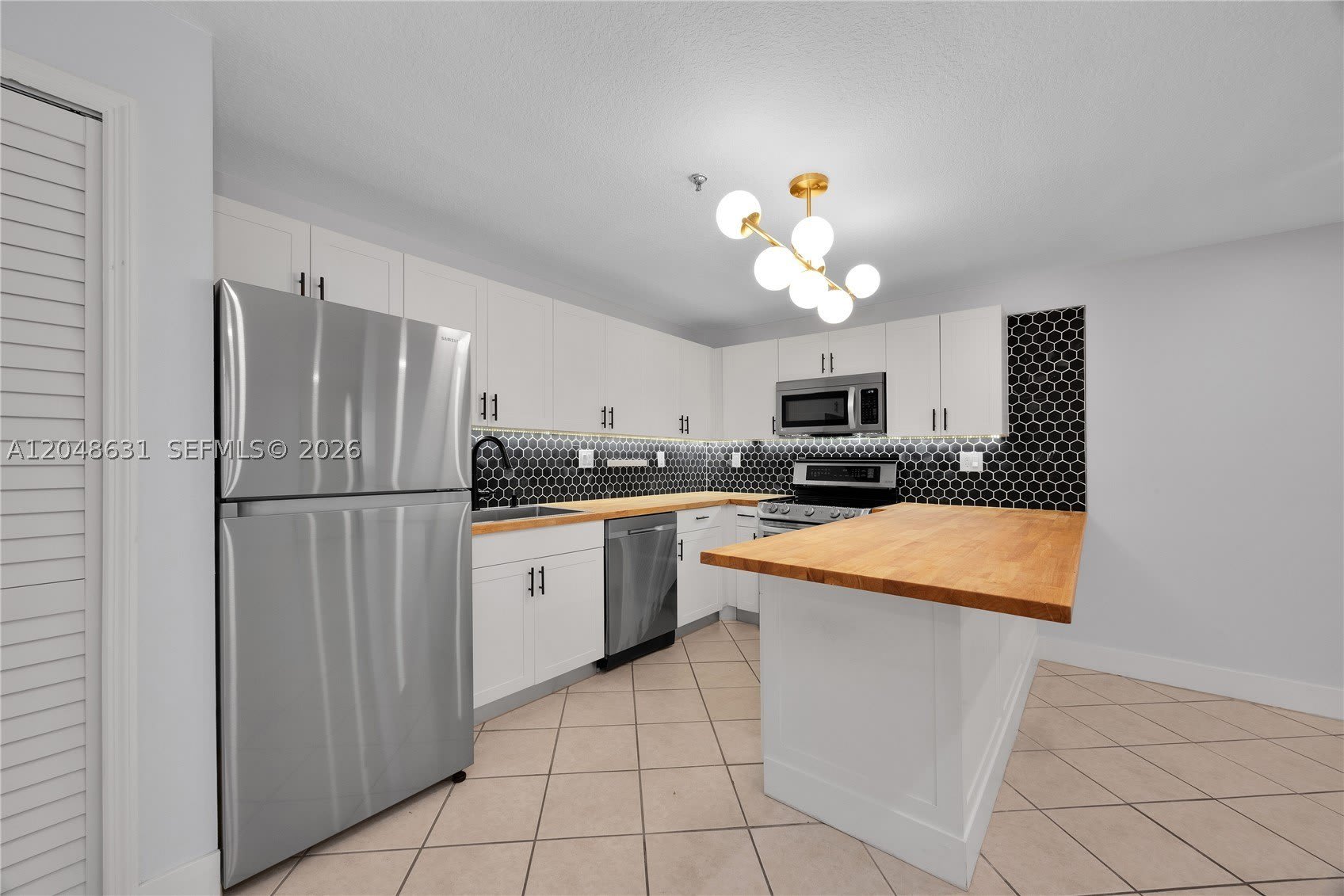 2734 Bird Ave – photo 2