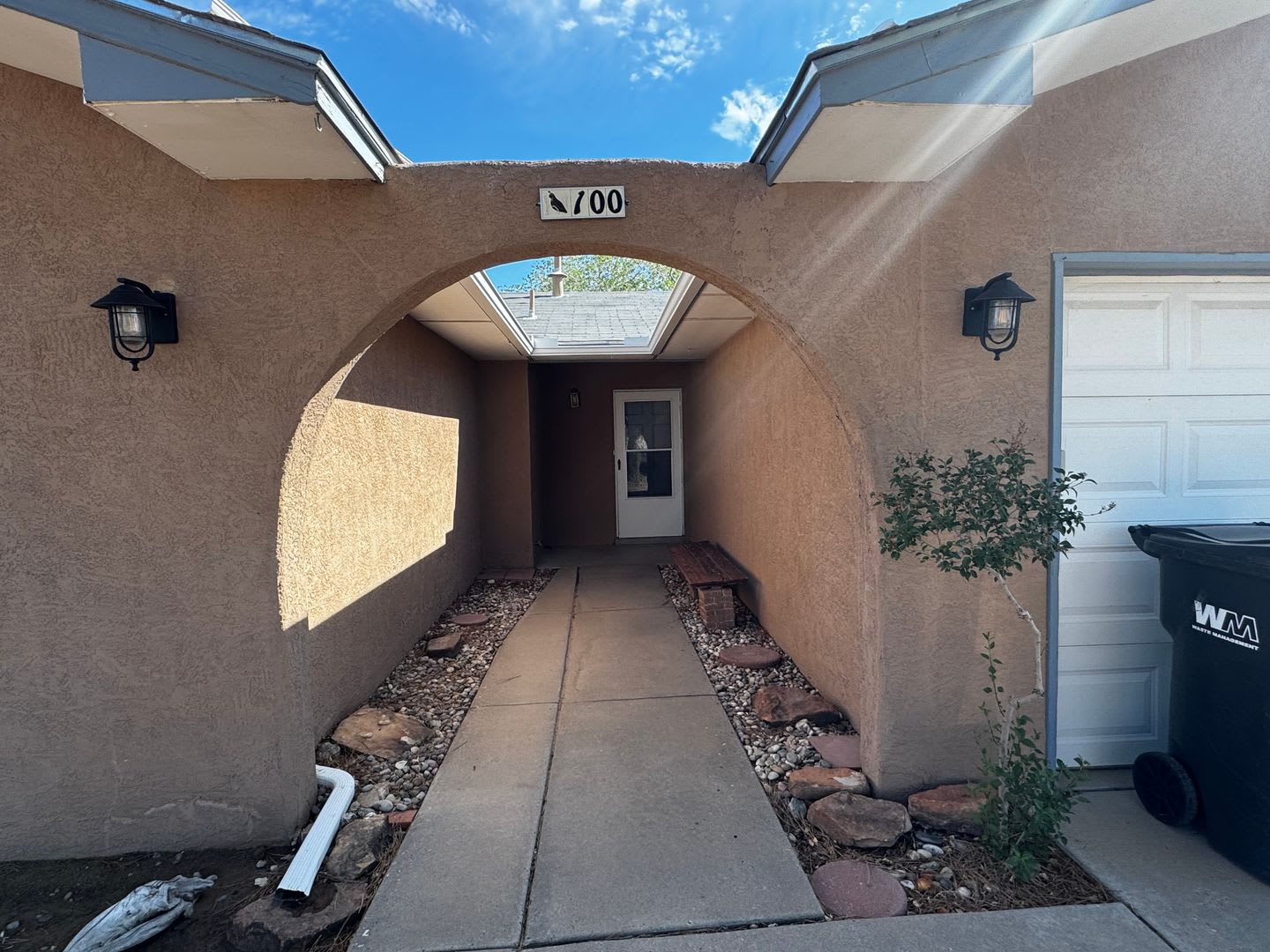 Wonderful 4-bedroom, 2-bathroom home in Rio Rancho – photo 2