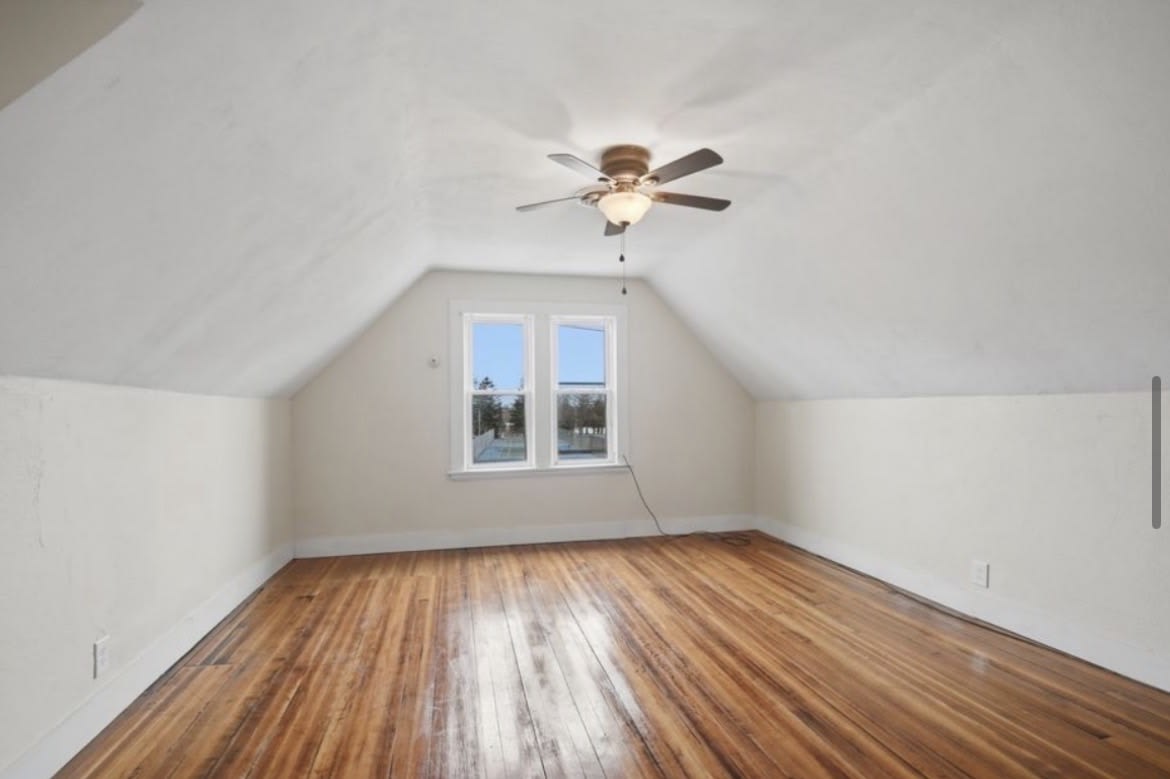 288 Morton Ave – photo 3