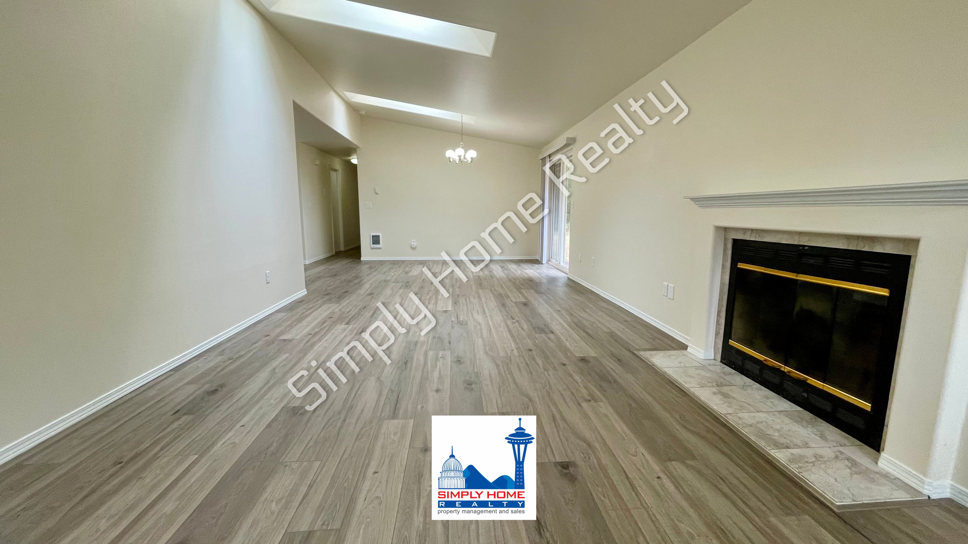 9041 Steilacoom Rd Se Unit B – photo 2
