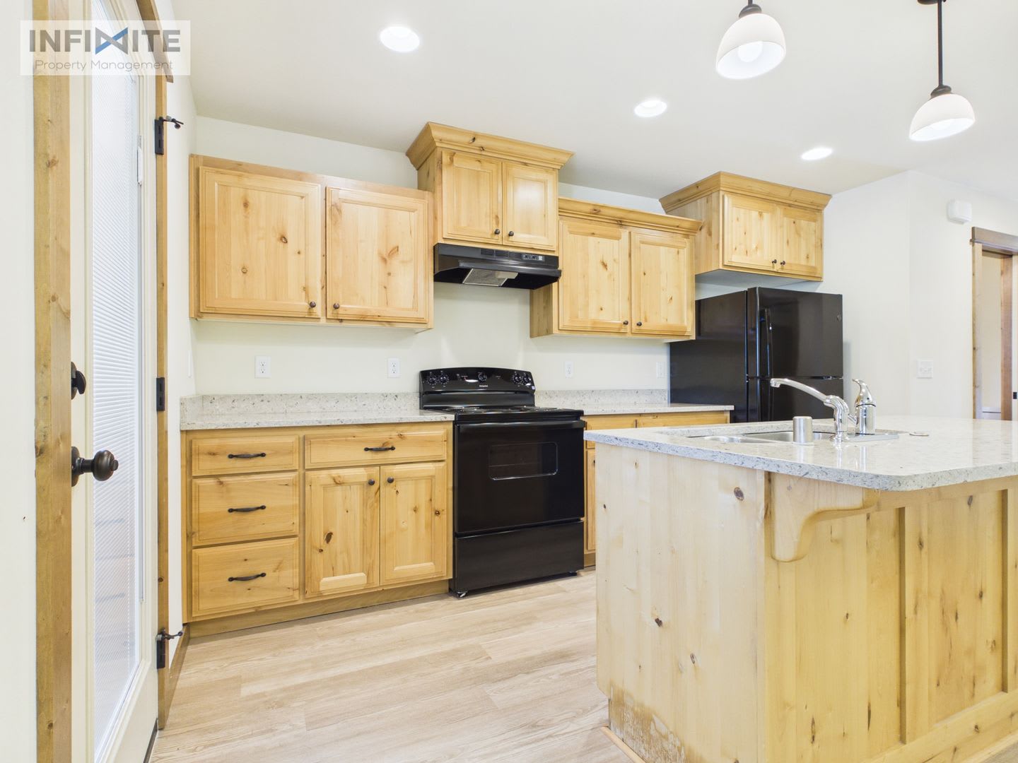 3 Bedroom End Unit Condo in Bozeman – photo 2