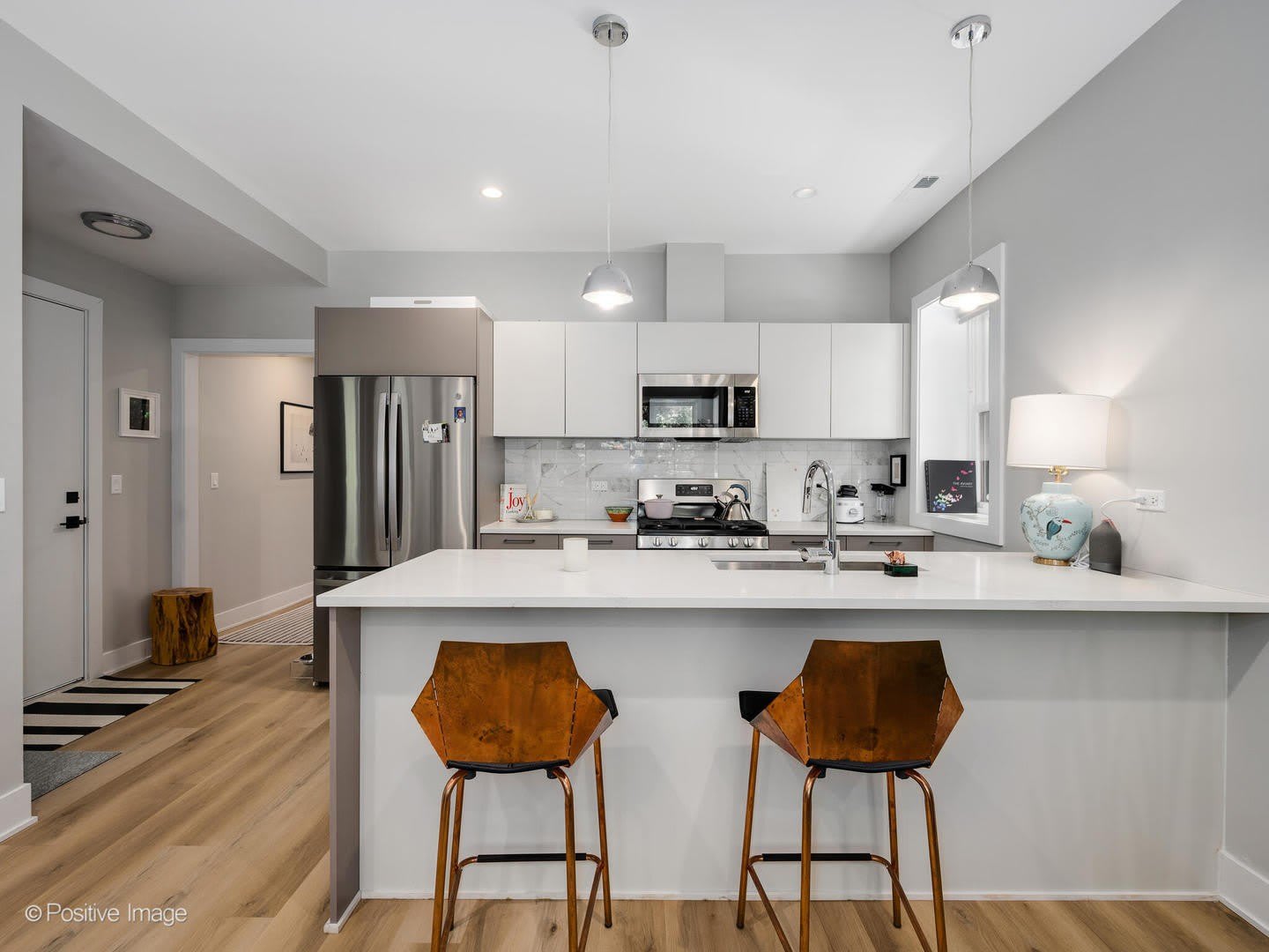 833 N Hoyne Avenue – photo 4