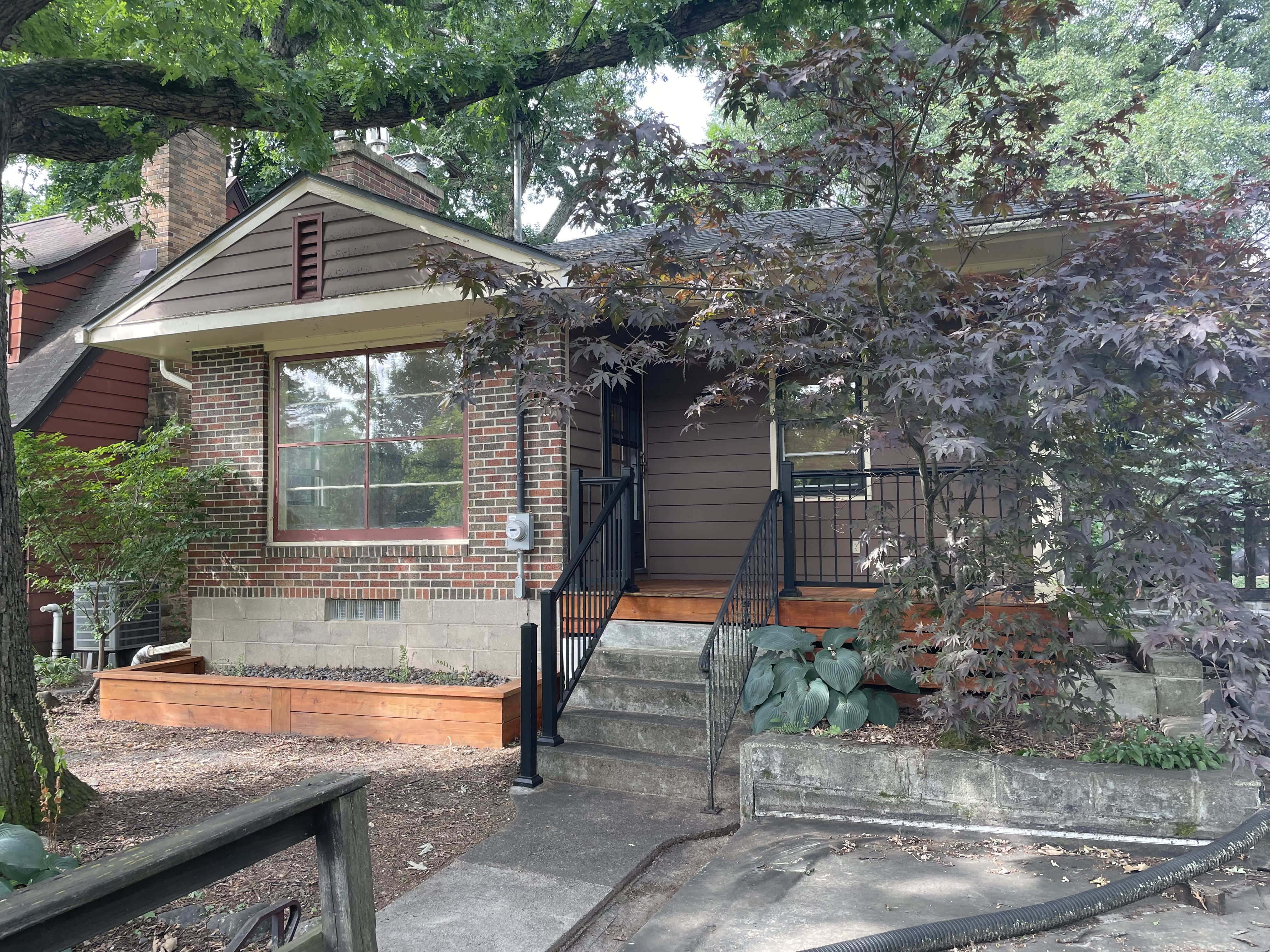 608 Chapman St – photo 1