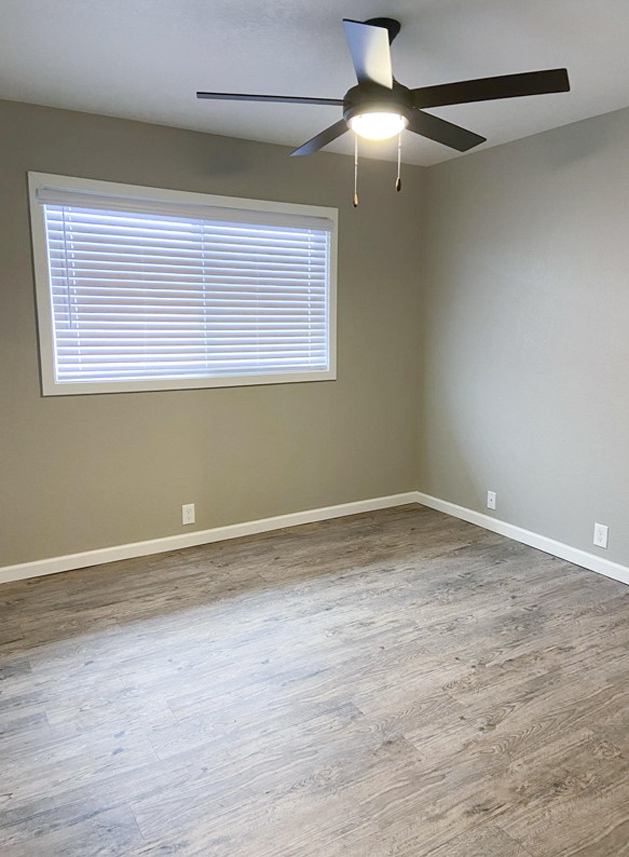Sutter Apartments – photo 3