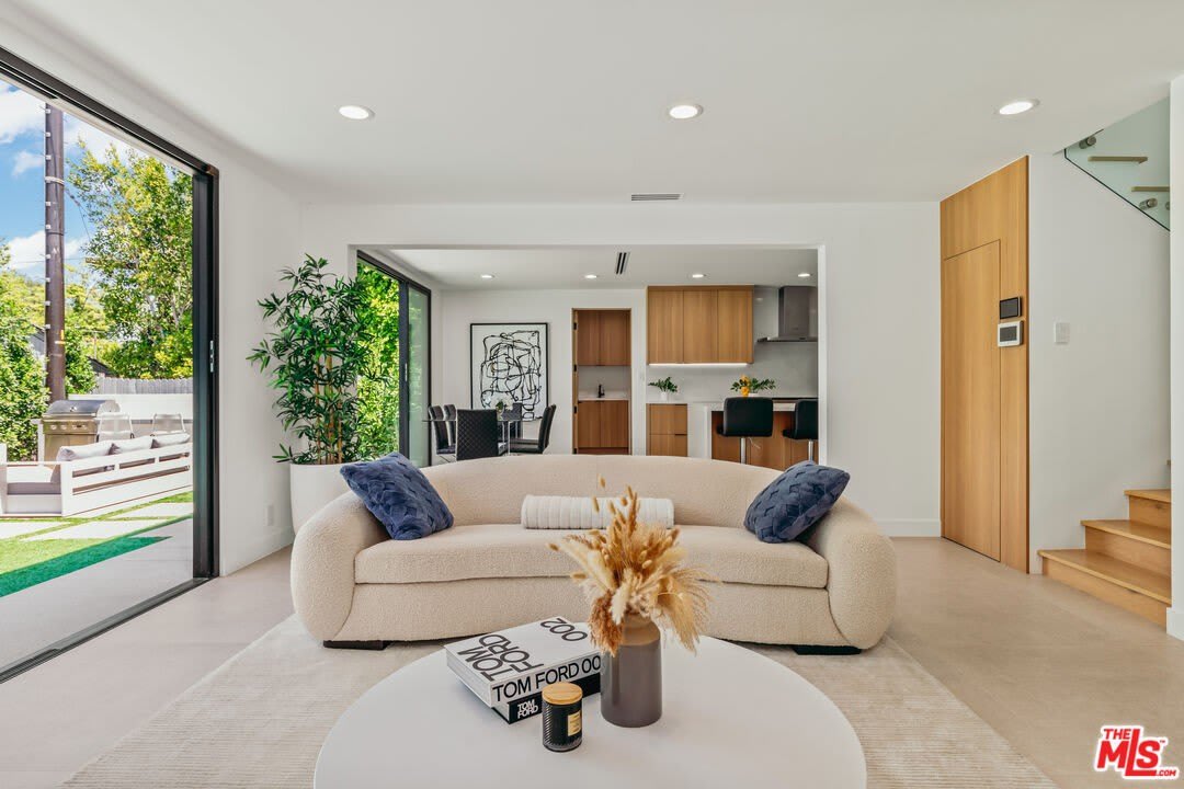 17045 Otsego St – photo 3