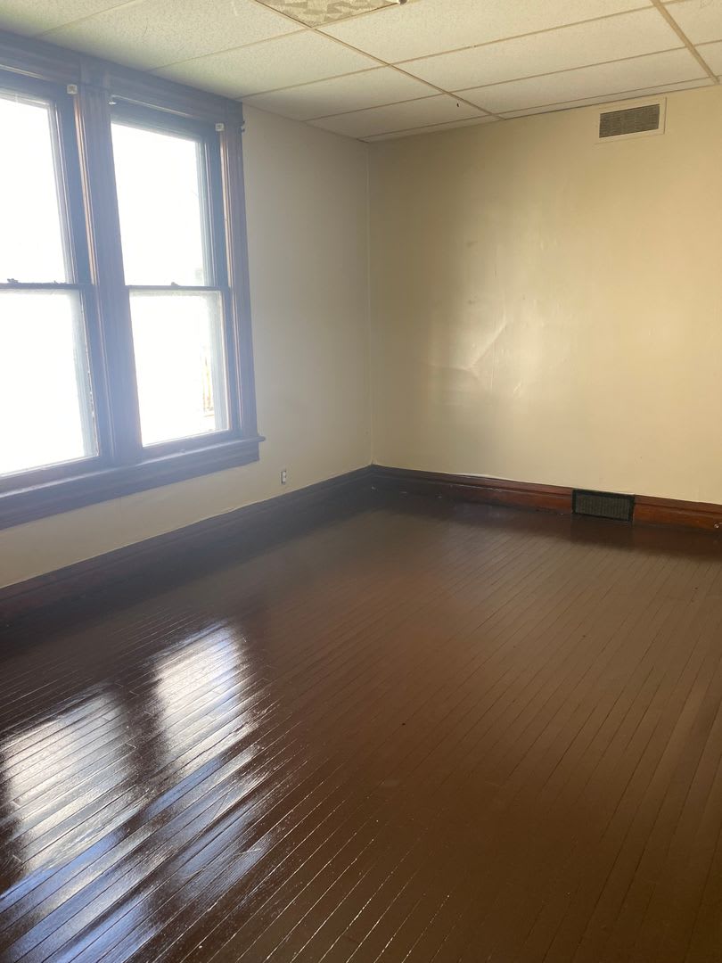 3 Bdrm 2 Car Garage – photo 4