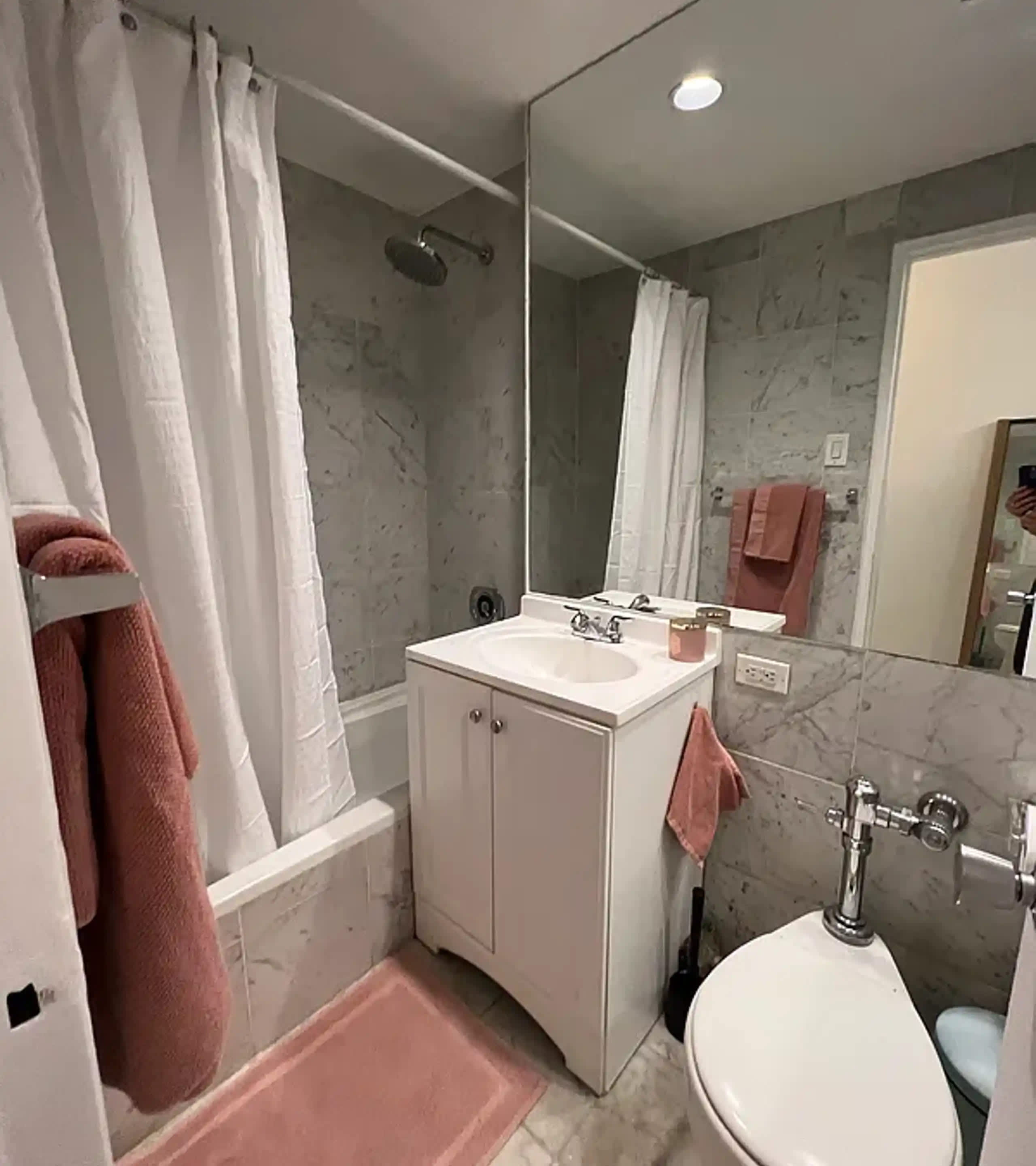 210 East 47th Street – photo 5