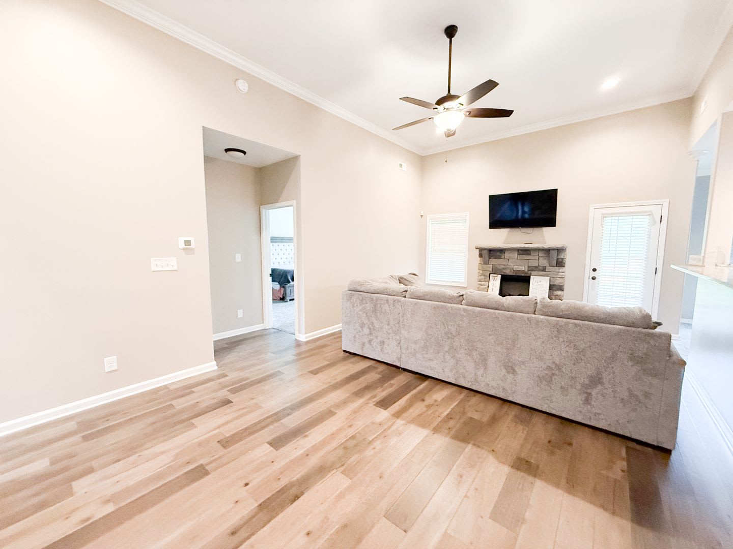 3 Bedroom 2 Bathroom Home – photo 3