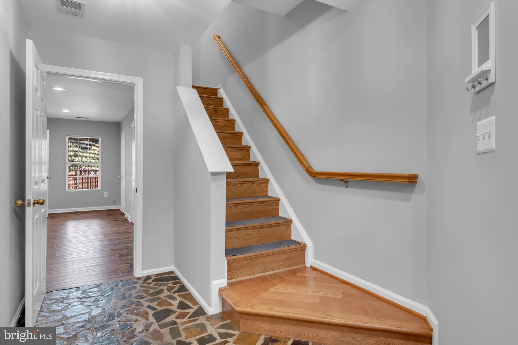 8195 POINSETT Terrace – photo 4