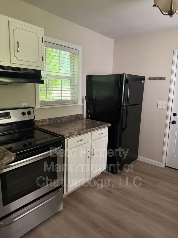 133 Hogan Rd – photo 2