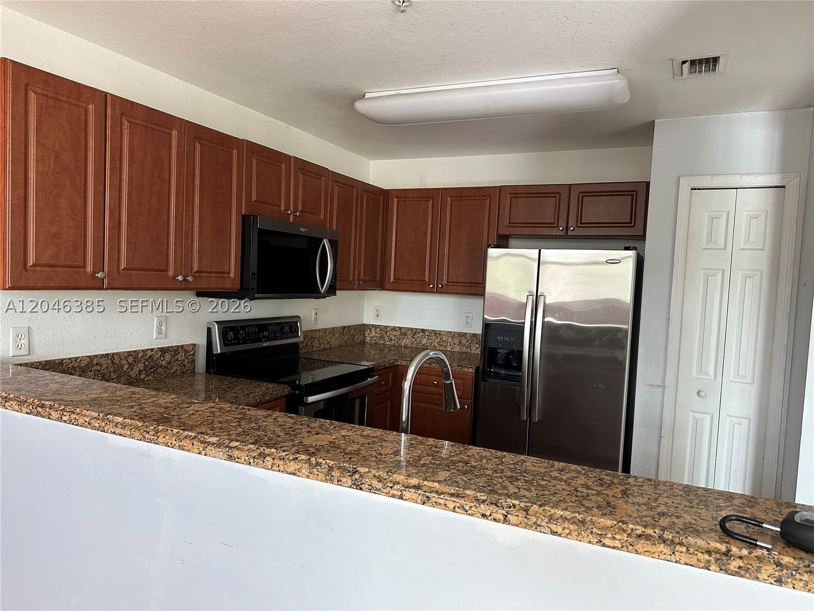 11002 NW 83rd St – photo 1