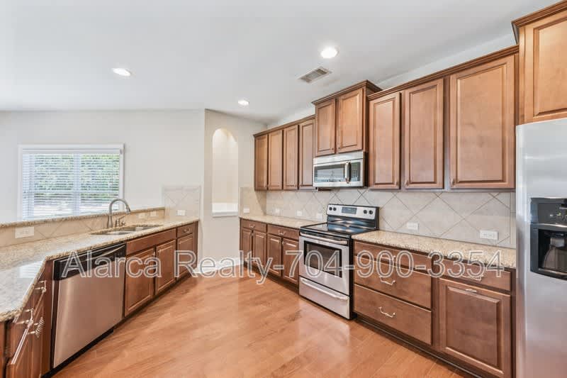 1020 Ridge Haven Rd – photo 2