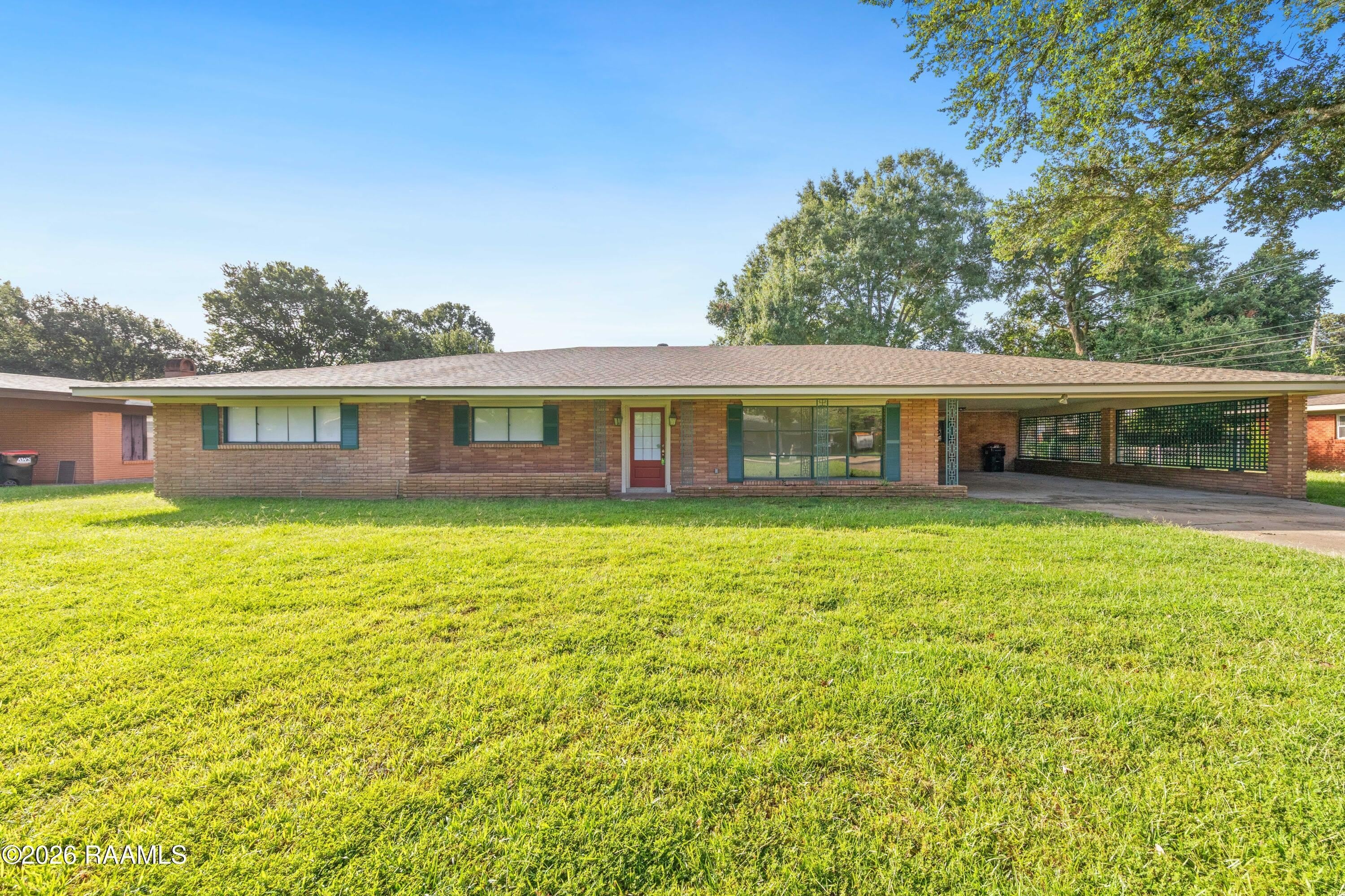 223 Stephanie Avenue – photo 1