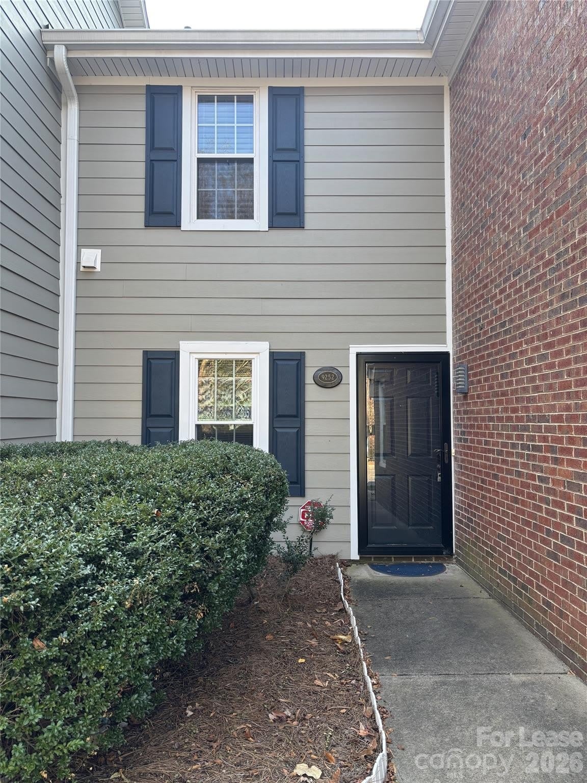 9252 Kings Canyon Drive – photo 1