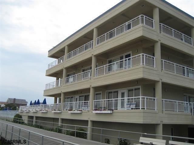 6100 Boardwalk – photo 2