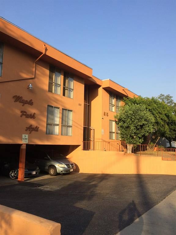 815 E Maple St – photo 1