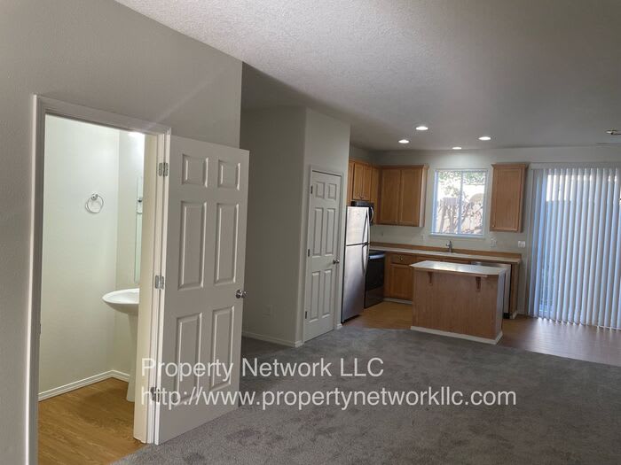 5937 SE 16th Loop – photo 2