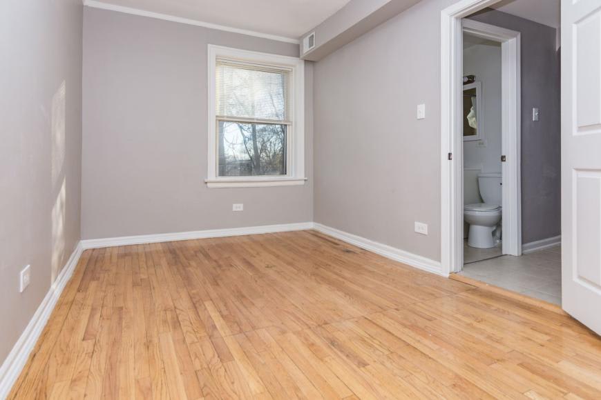 1119 East 81st St – photo 2