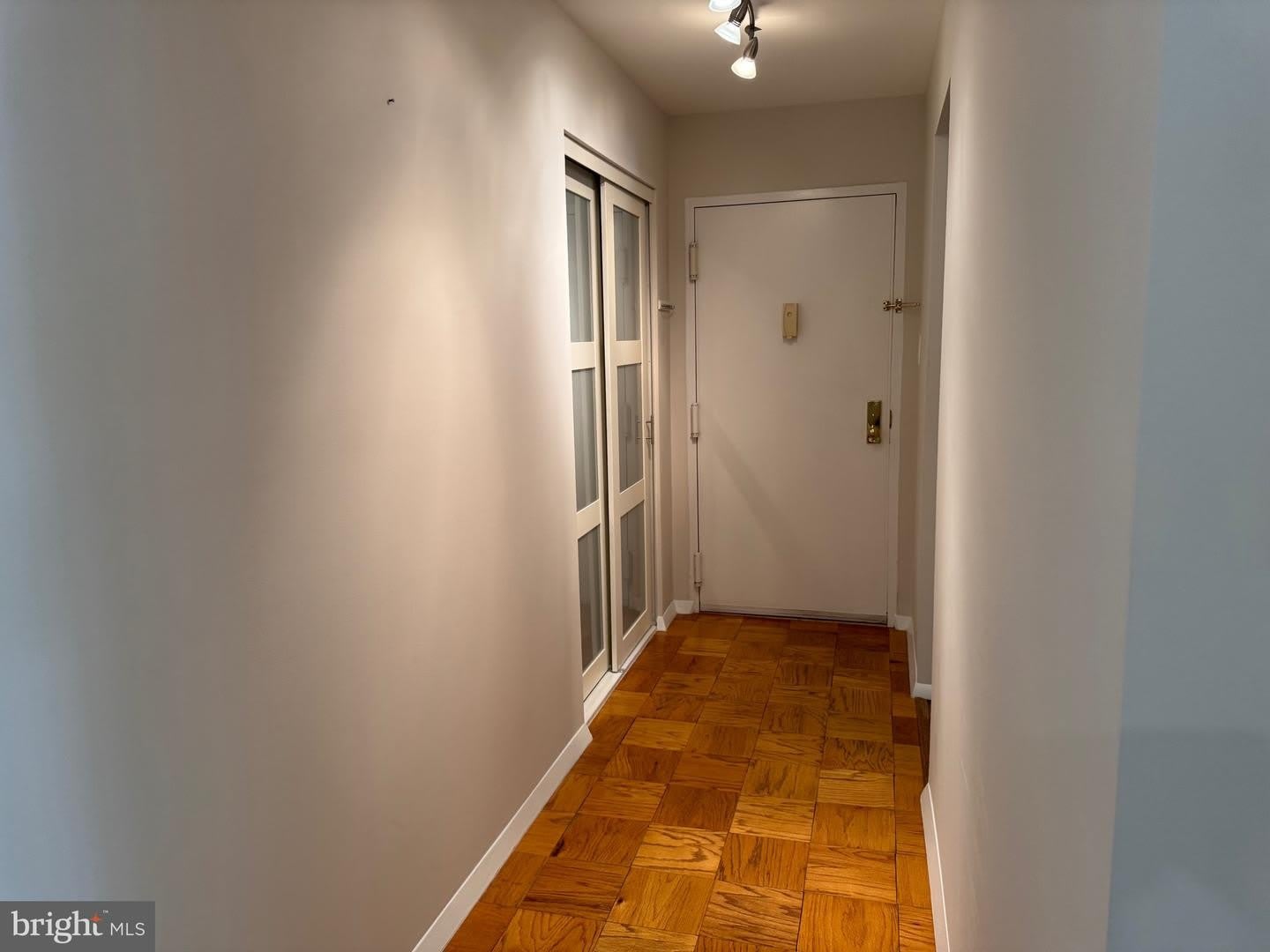 5817 Edson Ln 101 – photo 4