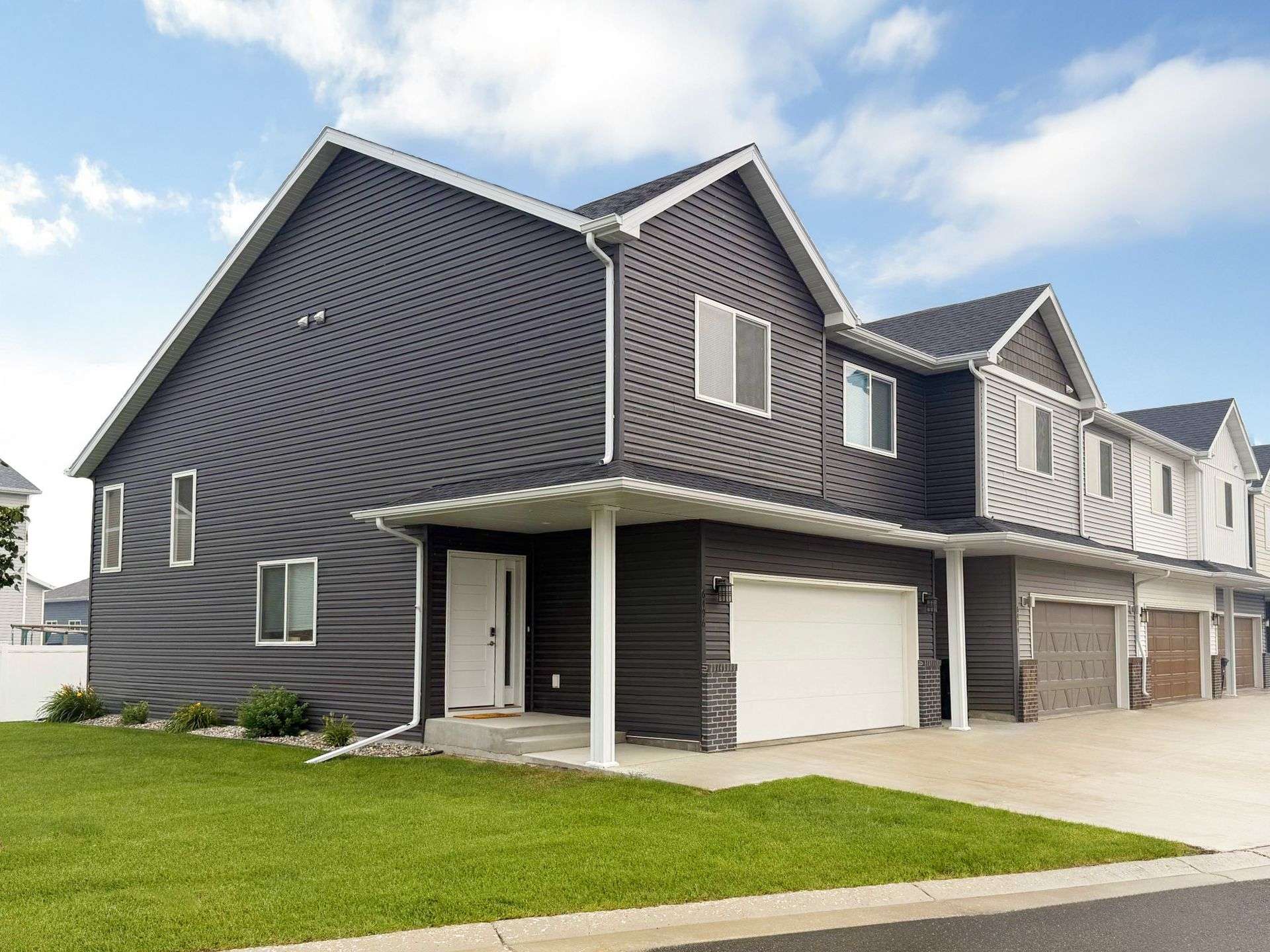 Southridge Townhomes – photo 1