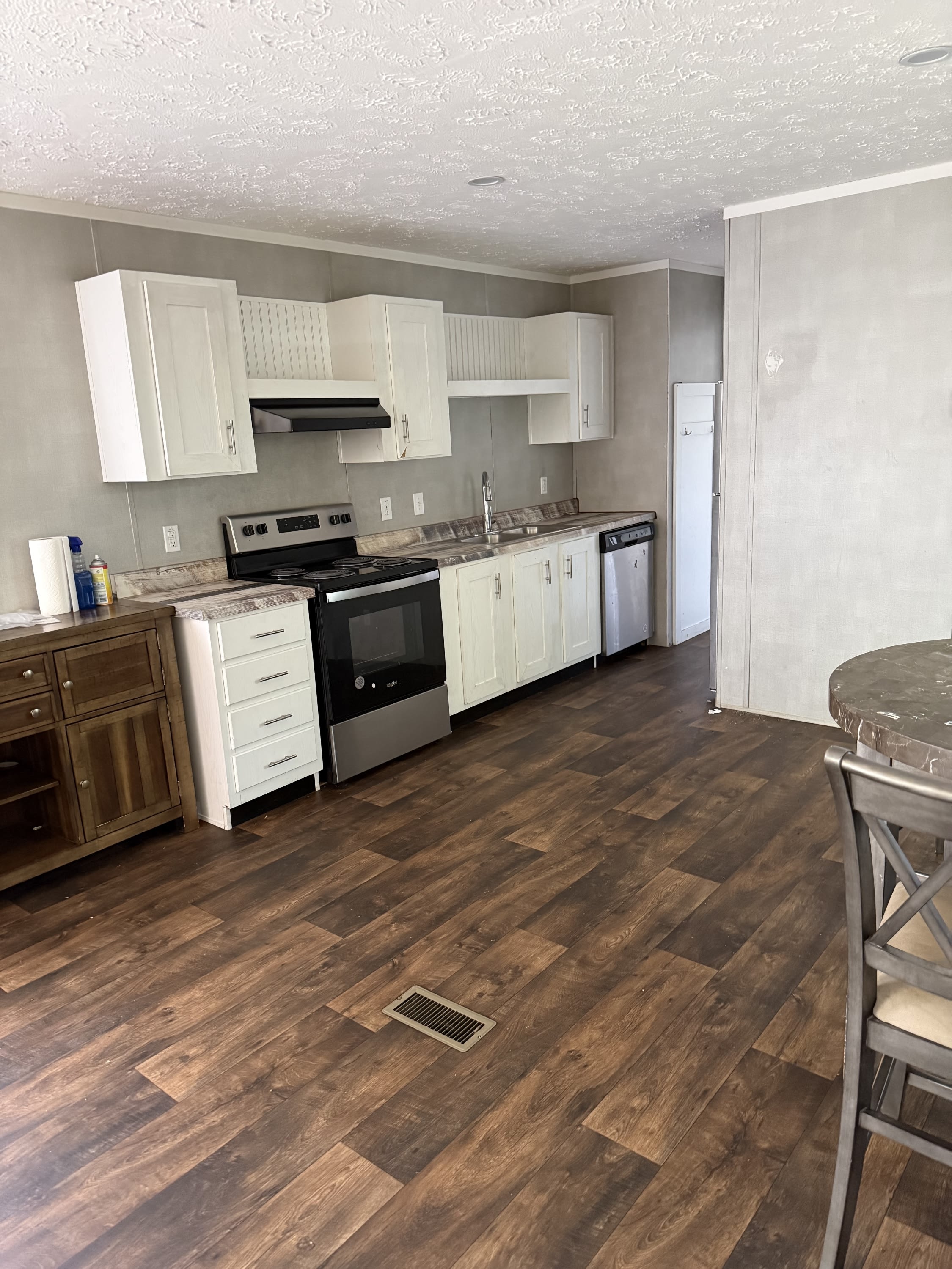 4455 Middle Street – photo 3